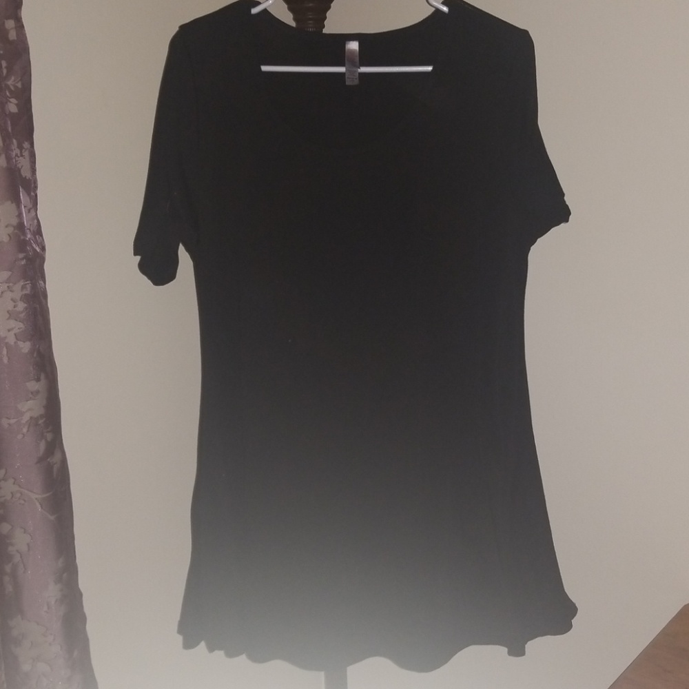 Lula roe perfect tee